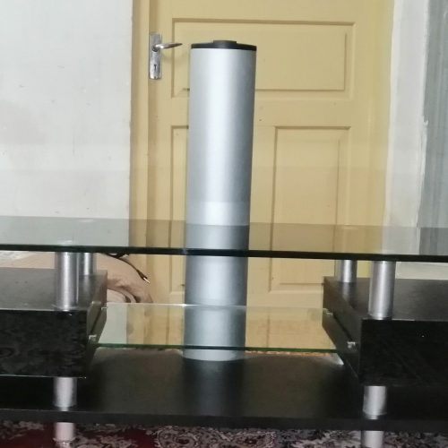 فروش میز تلویزیون در حد نو