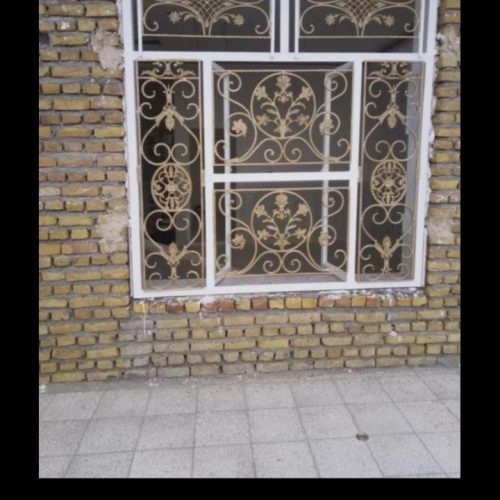 رنگ کار درب پنجره حفاظ