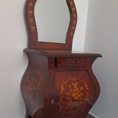 بدون مشکل و عیب و ایراد به دلیل کمبود فضا درخانه میفروشیم