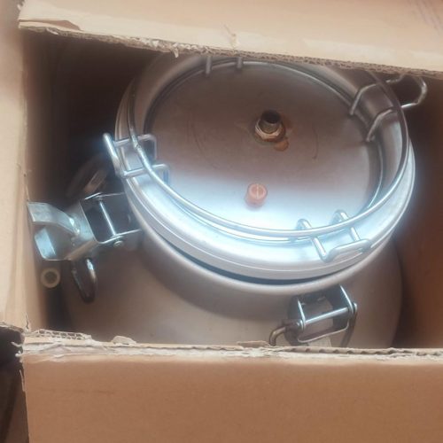 یک عدد دستگاه گلاب گیر