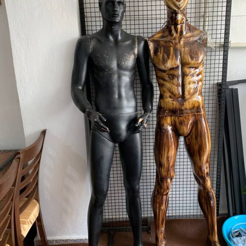 رگال فروشگاه لباس و مانکن