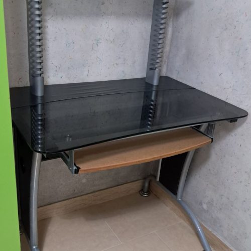 میز کامپیوتر