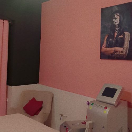 اجاره اتاق 12 متری از یک کلینیک فعال