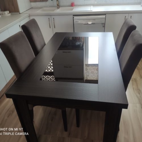 میز وصندلی تمیز