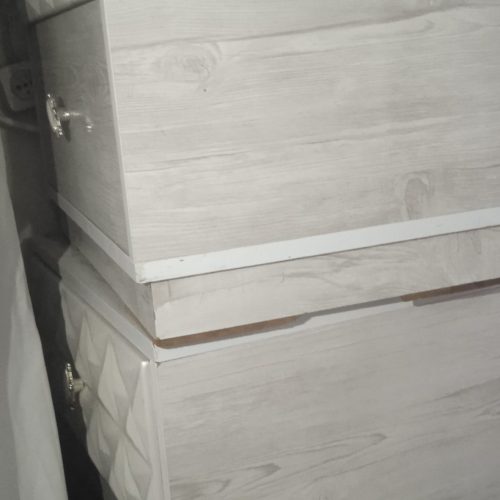 تخت خواب پنج تیکه با یک کرسی در حد نو بدون خط و خراش تمیز