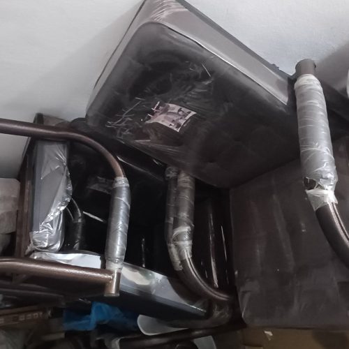 1 عدد میز و 6 عدد صندلی دفتر مشاور املاک