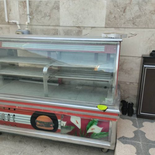 فرش و یخچال