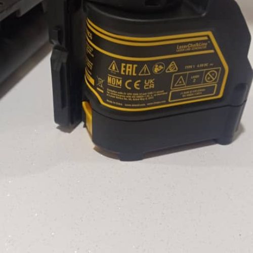 تراز لیزر دیوالت DWO88CG