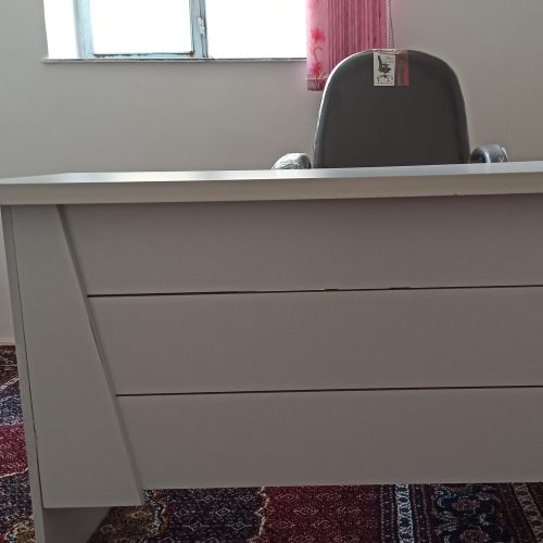 میز و صندل مطالعه