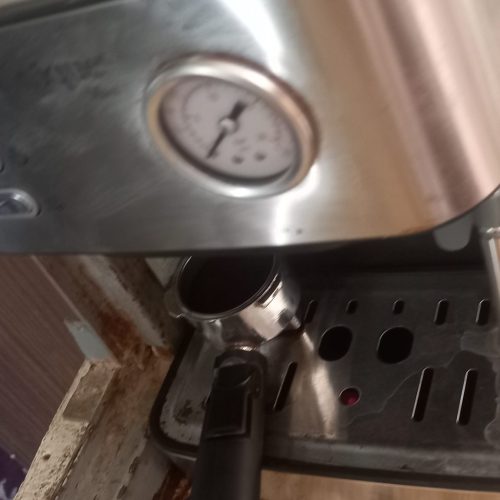 فروش یک  قهوه ساز نیم صنعتی