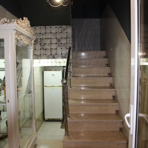 اجاره اتاق 12 متری از یک کلینیک فعال