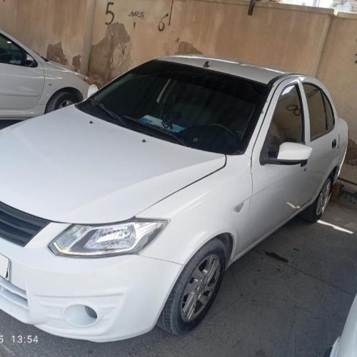 یک دستگاه ماشین ساینا
