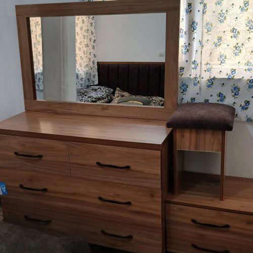 سرویس خواب کامل نو اگبند به علت مهاجرت