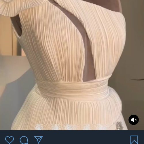 نیازمند یک کمک خیاط مسلط به دوخت انواع پیراهن شلوار شومیز عبا و… به صورت پاره وقت  هستم لطفا کسی که واقعا نیازمند کار هست  پیام بده. میزان حقوق ماه اول 4تا5 میلیون تومان است اما از ماه دوم افزایش حقوق شامل می شود امکان رشد در اینجا بسیار زیاد هست چون من خودم طراح لباس هستم و به دنبال بزرگ کردن مجموعه هستم با توجه به اینکه اولین نیرو رو از این آگهی قراره بگیرم پس امتیازات خیلی زیادی رو شامل میشه