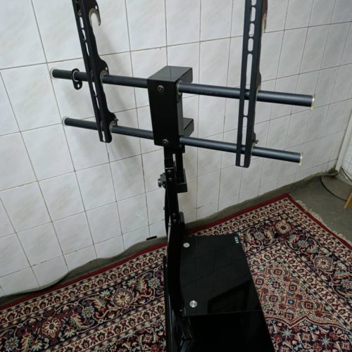 میز زیر تلویزیونی