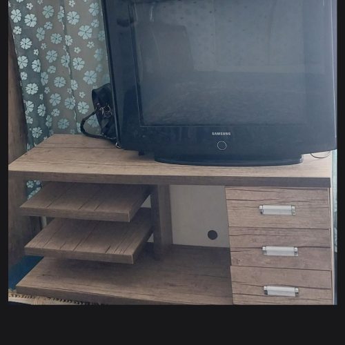 تلویزیون سامسونگ قدیمی