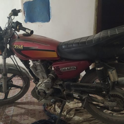 سالم 98هست فقد کارت پلاک نداره 30ملیون پای معامله تخفیف داره