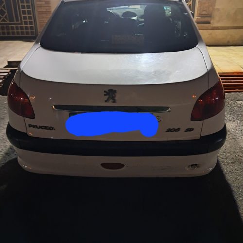 پژو 206 صندقدار