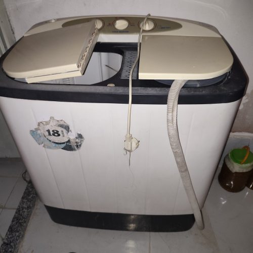 لباسشویی خشک کن دار