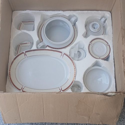 چینی 6نفره،54پارچه کامل نونو برای جهیزیه