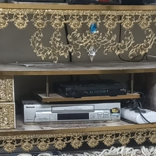 میز و بوفه