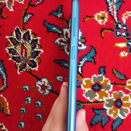 گوشی M12