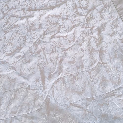 یگ دسته سیت غذا خوری همراهی لیوان