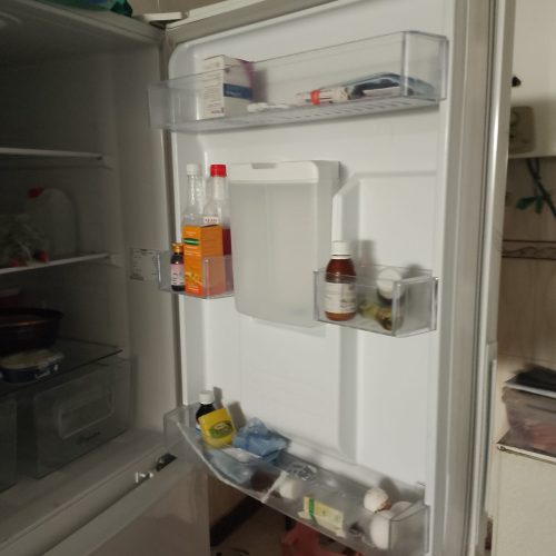 یخچال فریزر بسیار سالم