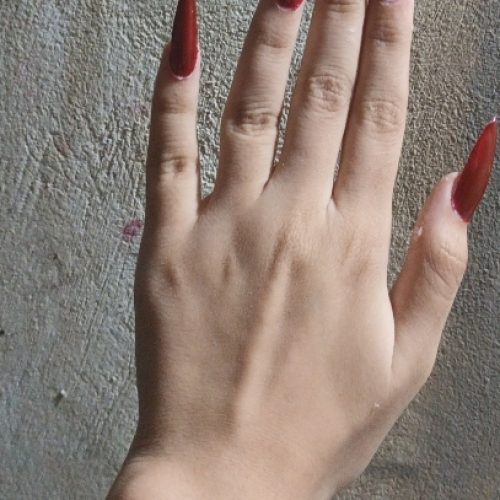 آموزش کاشت ناخن