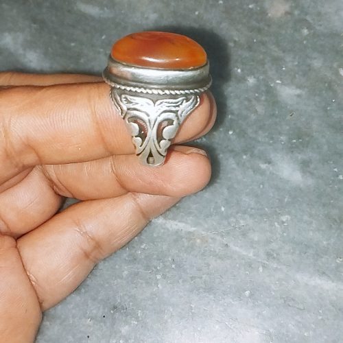 انگشتر عقیق یاقوت زرد با رکاب دست ساز