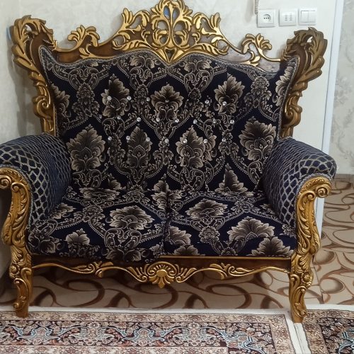 مبل هفت نفره با عسلی تمیز
