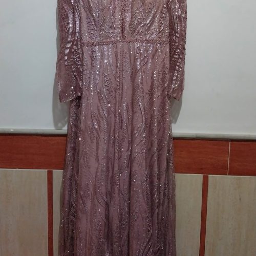 لباس مجلسی بسیار شیک و خاص، مناسب مجالس و مهمانی‌های رسمی.