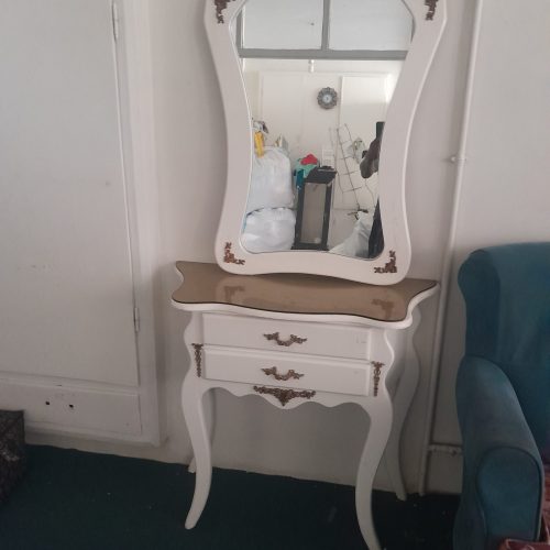 میز تلویزیون و بوفه آینه شمدان