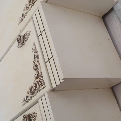 جاکفشی سه در