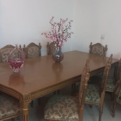 میز و صندلی ناهارخوری و یک دست مزل سلطنتی