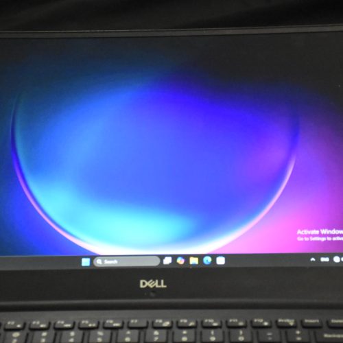 رنگ نقره ای