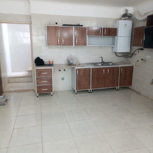 اجاره زیرزمین تجاری مسکونی با دودر ورودی خروجی