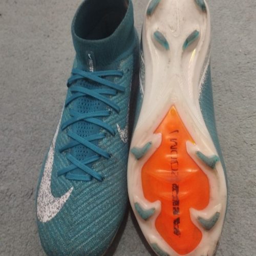 کفش فوتبالی nike air zoom mercurial