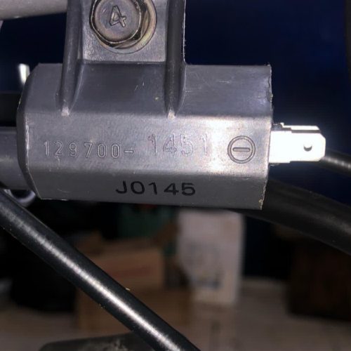 یک عدد کویل اصلی با کاربراتور کاوازاکی کامیکس