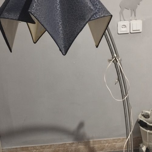 آباژور پایه بلند