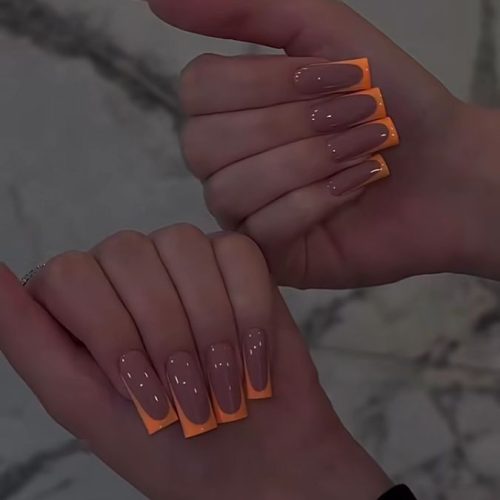 کاشت و ترمیم ناخن میدان ازادی