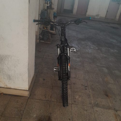 سلام.دوچرخه در حد نو دو ماه و نیم سه ماه کارکرد یه بار فقط تنظیم میخواد.