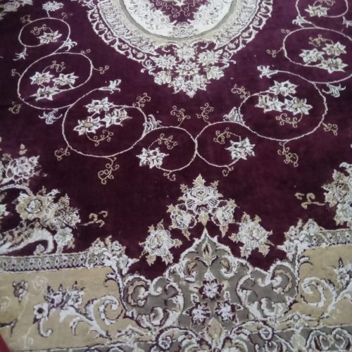 1عدد قالی در حد نو