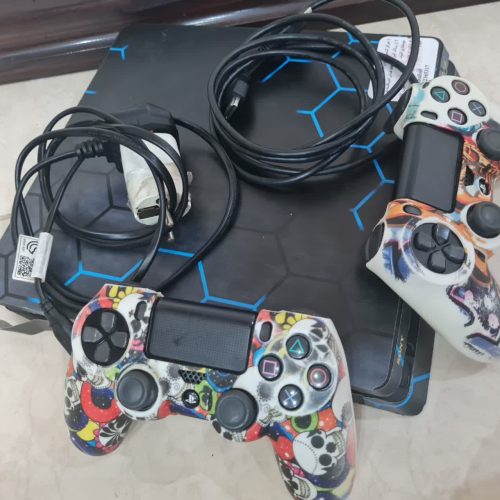 PS4اسلیم کپی خور 1 ترابایت با یک دسته اضافه