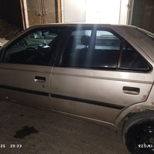 405 رنگ هست