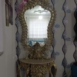 بوفه و اینه شمعدان برنجی و ساعت برنز