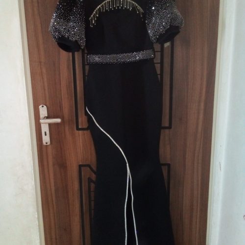 نونو هست فقط یک ساعت پوشید شده