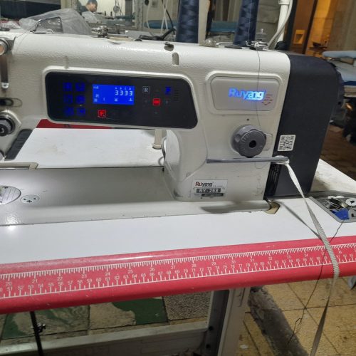 کارگاه خیاطی با تمام وسایل به فروش می‌رسد