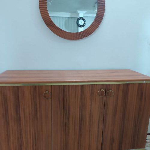 میز تلویزیون و آینه کنسول