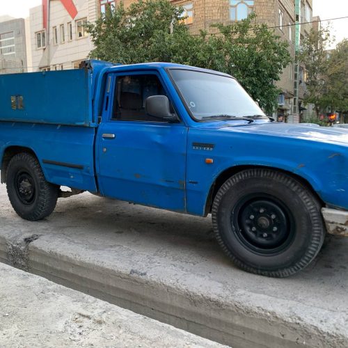 نیسان مدل 90